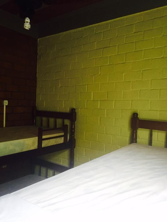 Hostel Dos Reis อังกราโดสเฮย์ส ห้อง รูปภาพ